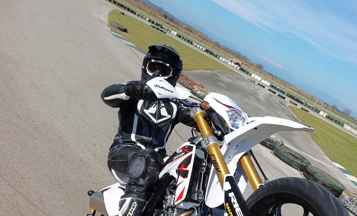 rieju mrt 125 exhaust